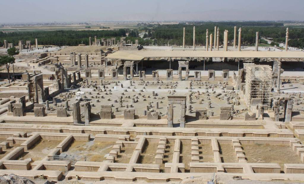 Persepolis on world-archaeology.com